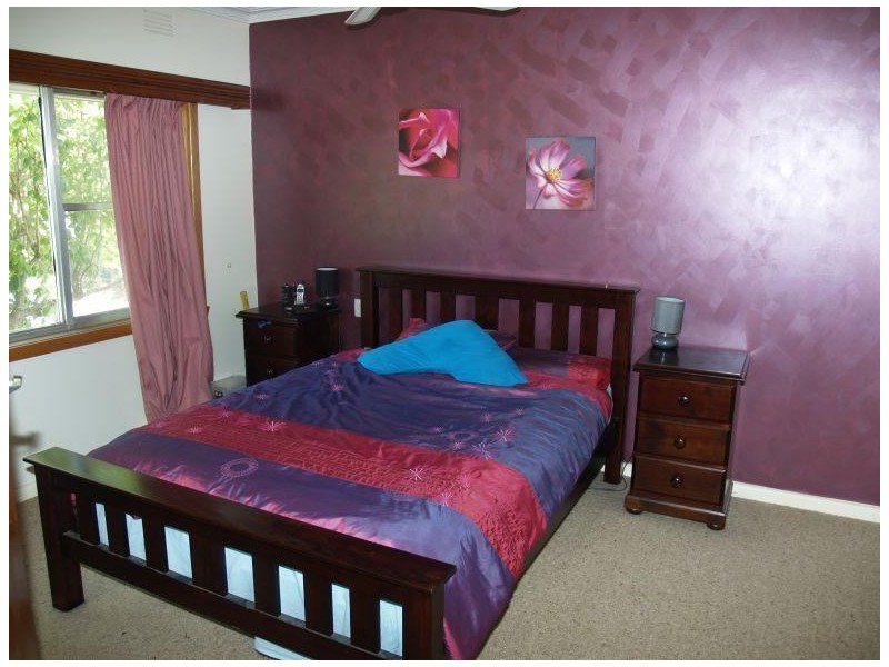 18 Muntz Avenue, Nathalia VIC 3638