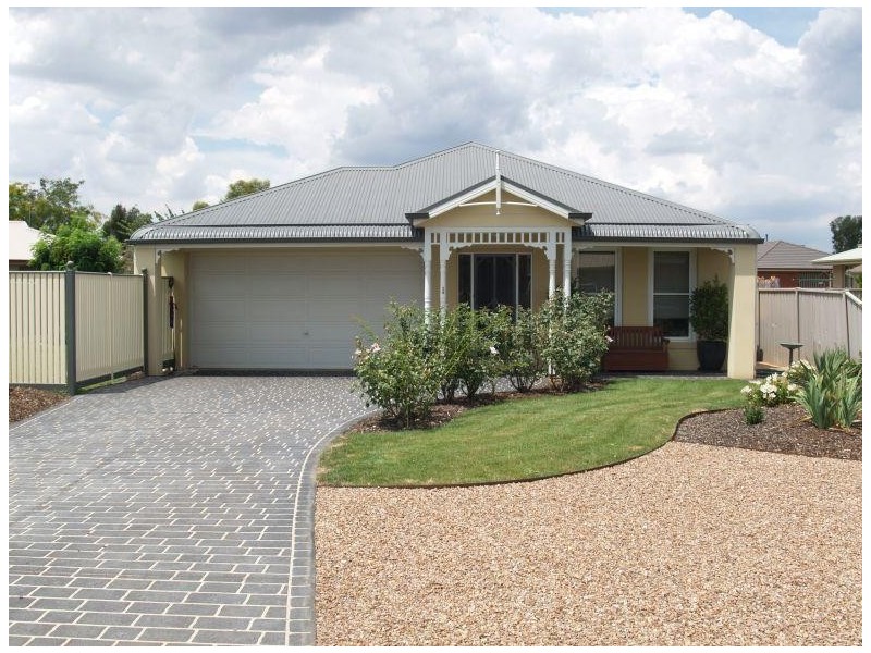 26 Russell Street, Numurkah VIC 3636