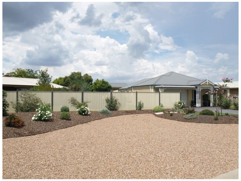 26 Russell Street, Numurkah VIC 3636