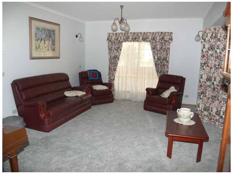 34 Katamatite Road, Numurkah VIC 3636