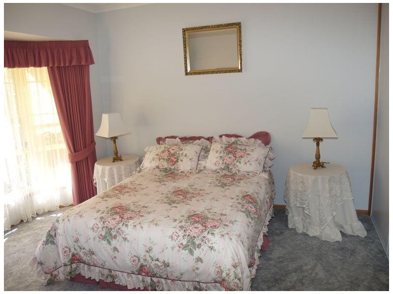 34 Katamatite Road, Numurkah VIC 3636