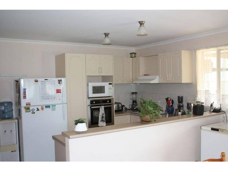 16 Avonlea Street, Numurkah VIC 3636