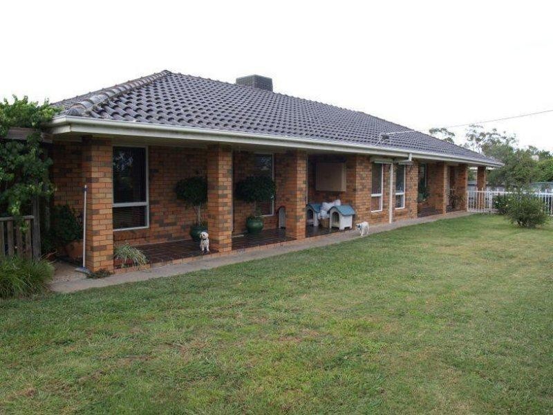 2 Hotchin Street, Katamatite VIC 3649