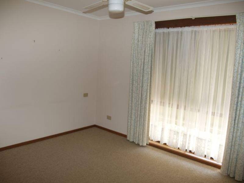1/5 Brenion Street, Numurkah VIC 3636