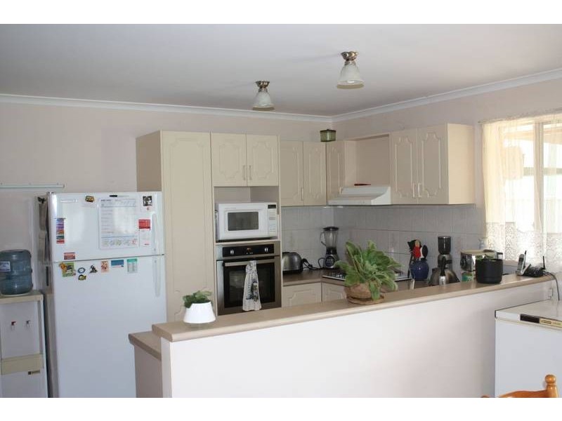 16 Avonlea Street, Numurkah VIC 3636