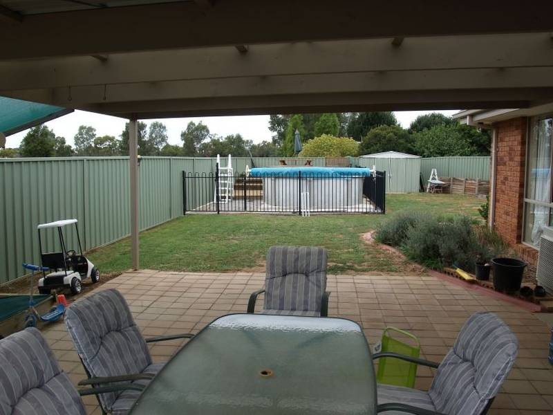 16 Avonlea Street, Numurkah VIC 3636