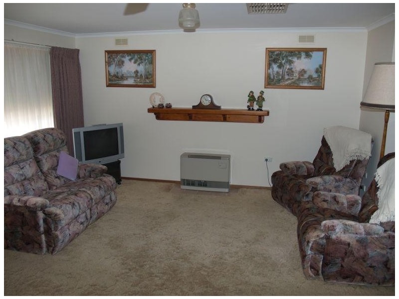 4 34-36 Saxton Street, Numurkah VIC 3636