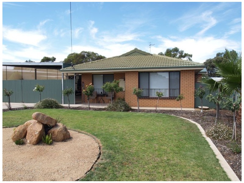 4 Mae Street, Numurkah VIC 3636