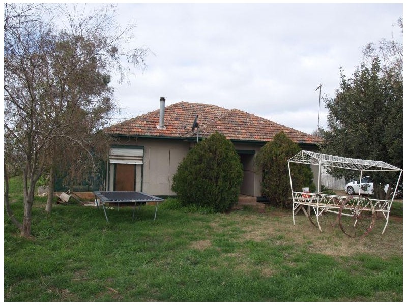 2 Suttons Lane, Bearii VIC 3641