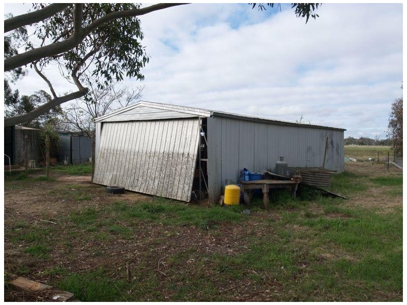 2 Suttons Lane, Bearii VIC 3641