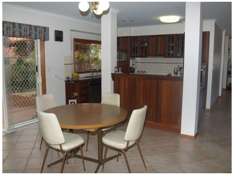 19 Russell Street, Numurkah VIC 3636