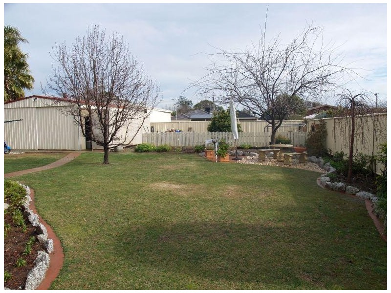 19 Russell Street, Numurkah VIC 3636