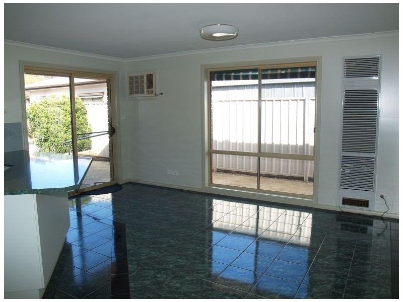 2/68 Quinn Street, Numurkah VIC 3636