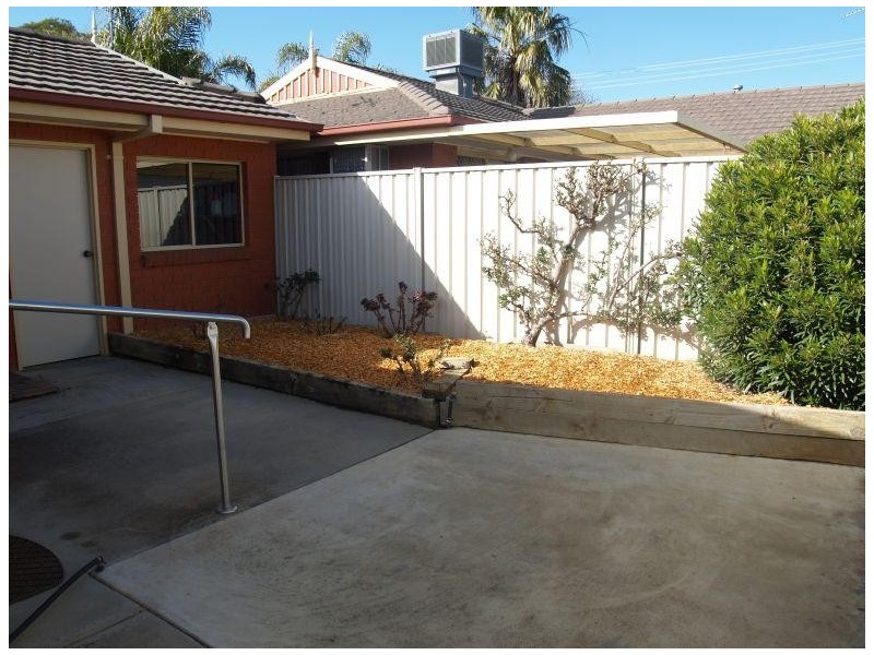 2/68 Quinn Street, Numurkah VIC 3636