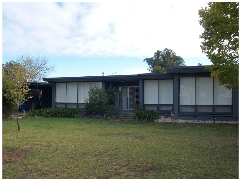 28 Dolphin Street, Numurkah VIC 3636