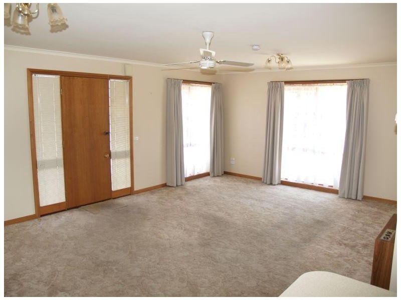9 21 Paterson Street, Numurkah VIC 3636