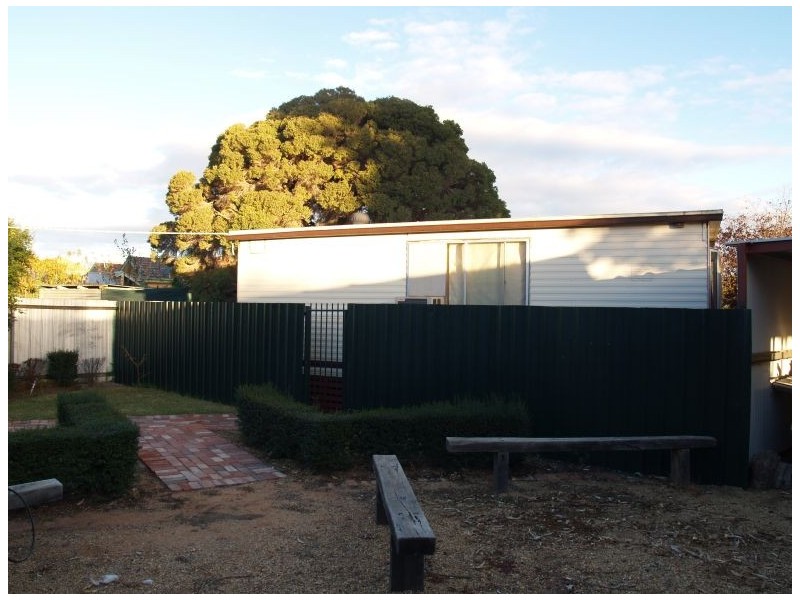 16 McCarthy Avenue, Numurkah VIC 3636