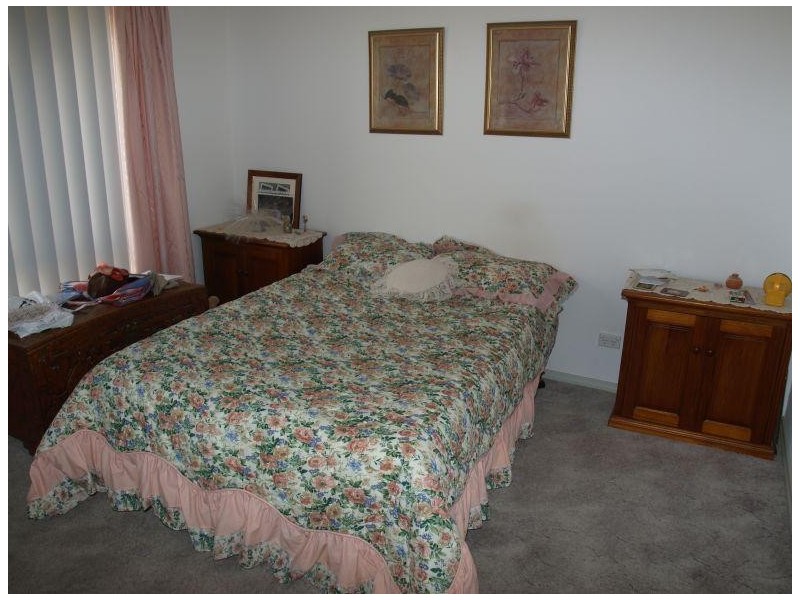 1 10 Russell Street, Numurkah VIC 3636