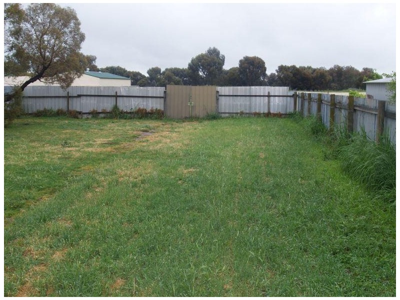 15 Tweddle Street, Numurkah VIC 3636