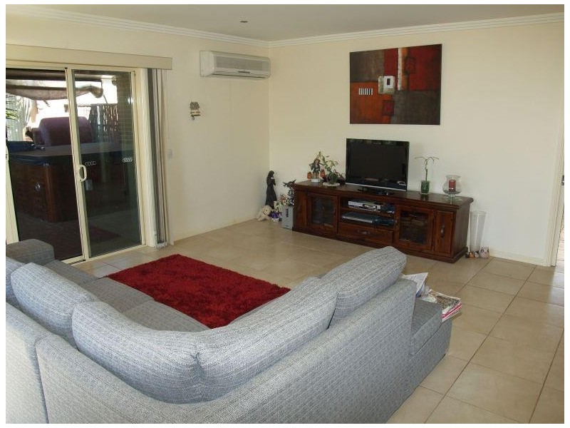 25 Maple Crescent, Numurkah VIC 3636