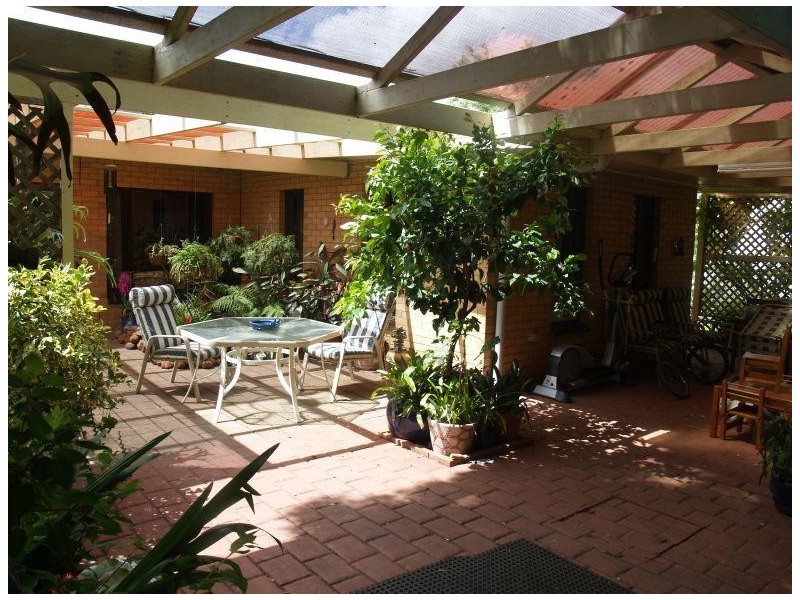 42 Carlisle Street, Wunghnu VIC 3635