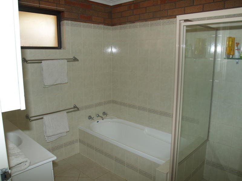 28 Pine Street, Numurkah VIC 3636