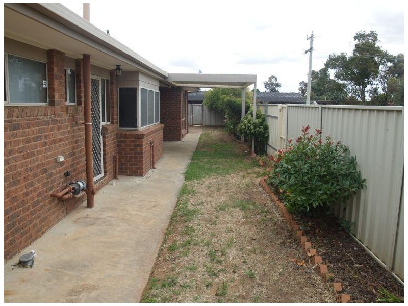 35 Moss Street, Numurkah VIC 3636