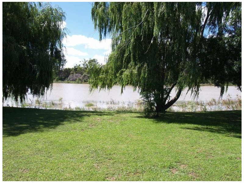 5 Reynolds Drive, Numurkah VIC 3636