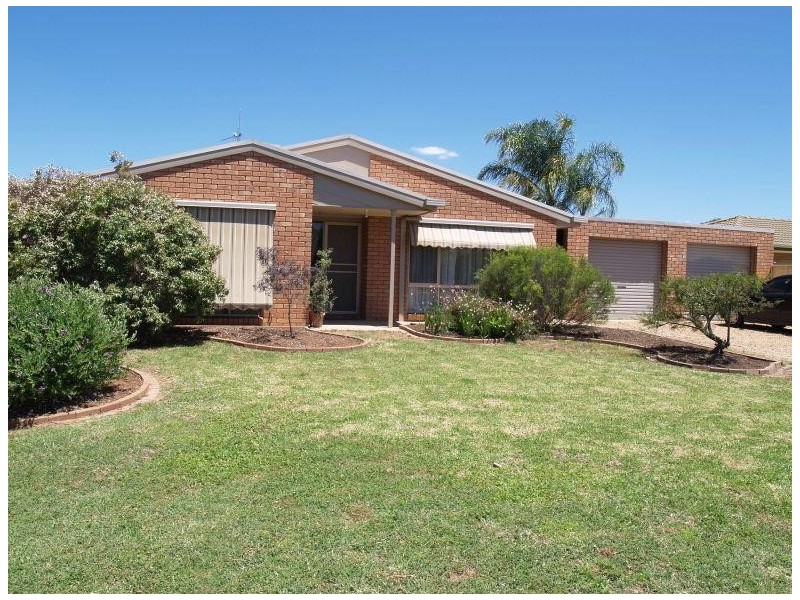 24 Madeline Street, Numurkah VIC 3636