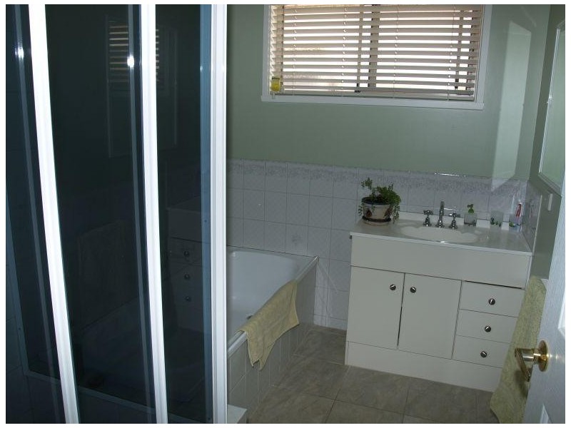 24 Madeline Street, Numurkah VIC 3636