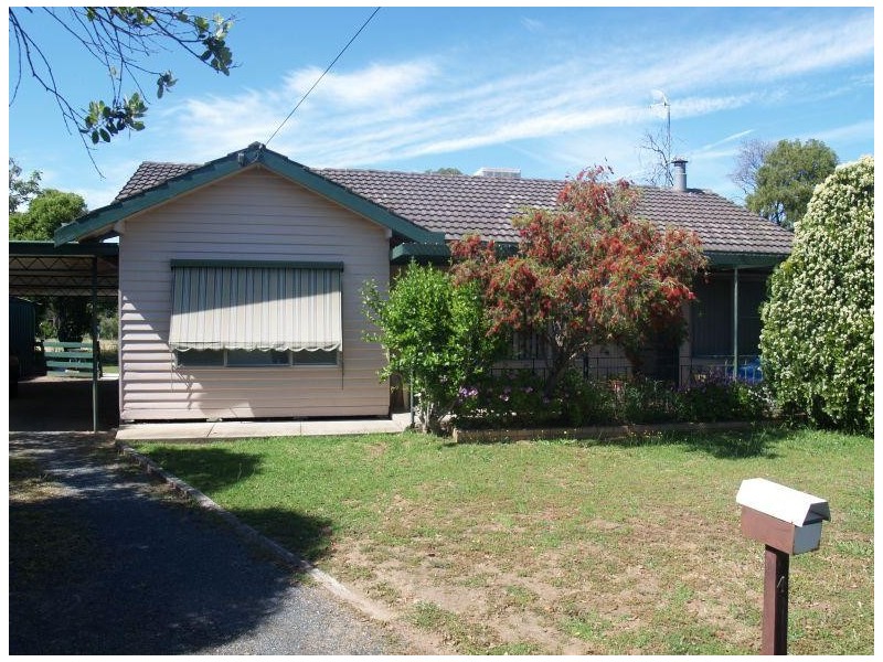 4 Hurley Court, Numurkah VIC 3636