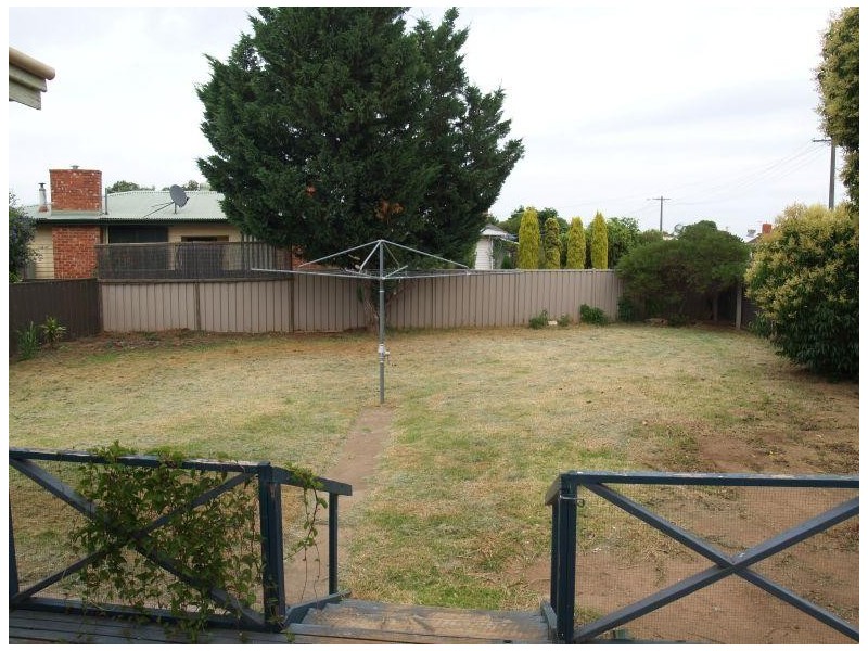 15 Pinnuck Street, Numurkah VIC 3636