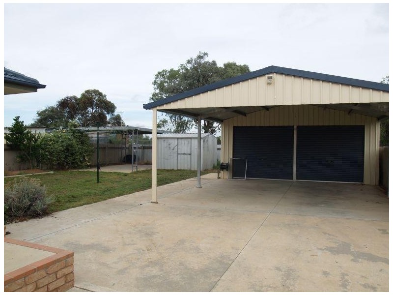 4 Henderson Court, Numurkah VIC 3636
