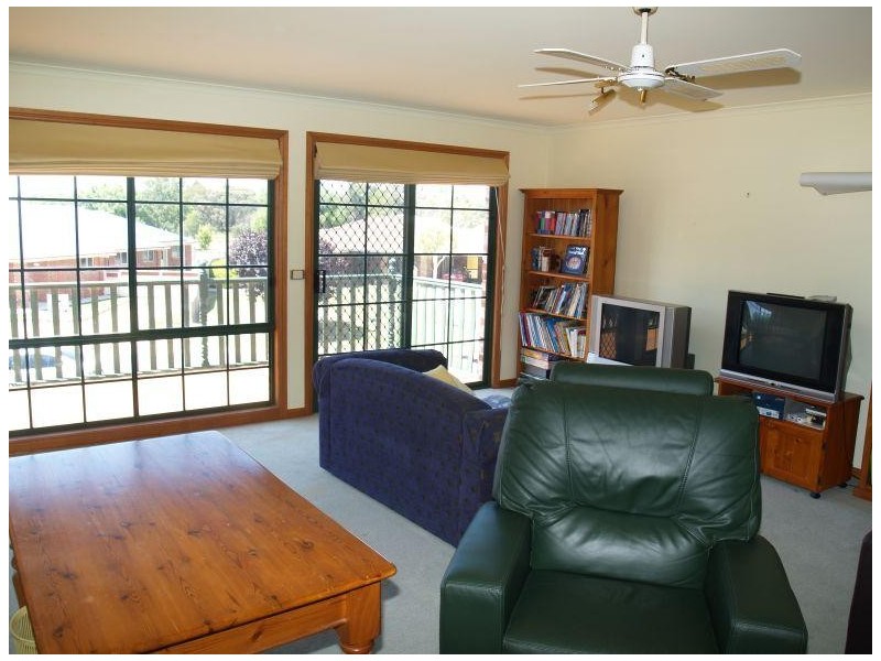 20 Wattle Drive, Numurkah VIC 3636