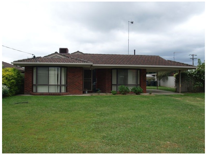 100 Quinn Street, Numurkah VIC 3636