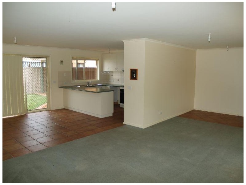 2 Banksia Place, Numurkah VIC 3636