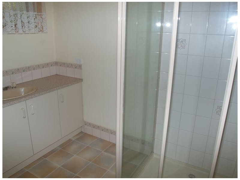 8 19 Paterson Street, Numurkah VIC 3636