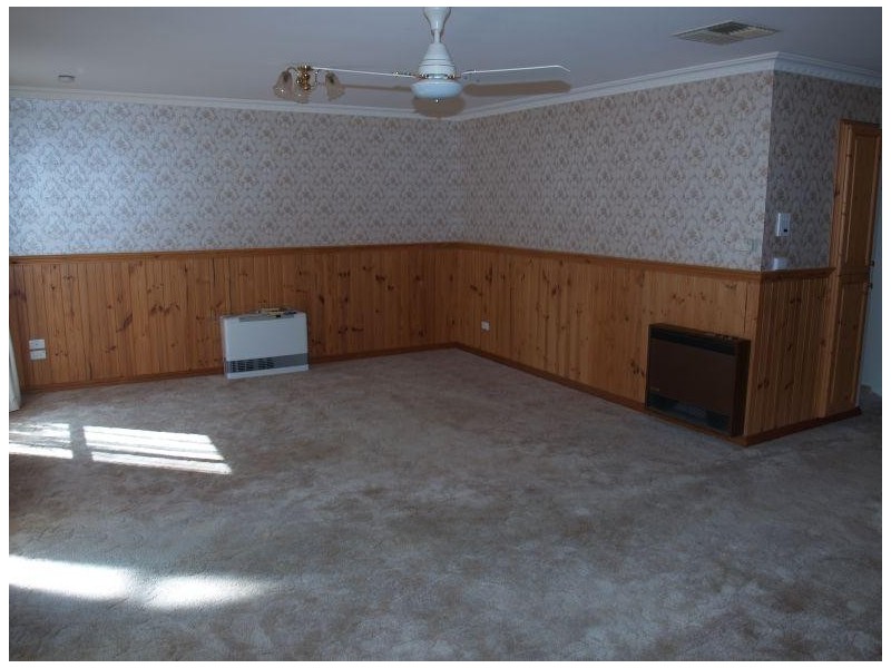 4 19 Paterson Street, Numurkah VIC 3636