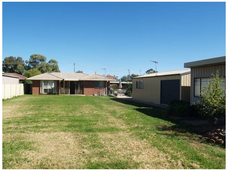 19 Welch Street, Wunghnu VIC 3635