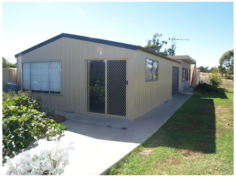 19 Welch Street, Wunghnu VIC 3635