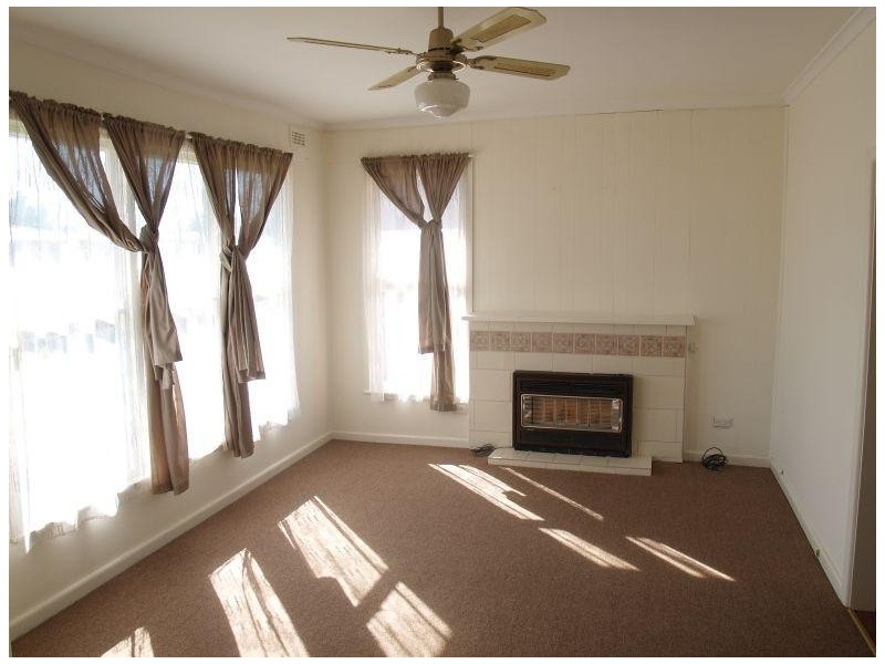 15 Mackenzie Street, Numurkah VIC 3636