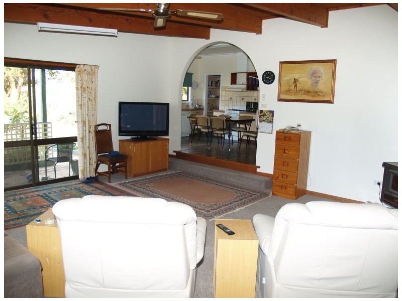 1300 Sandmount Road, Katunga VIC 3640