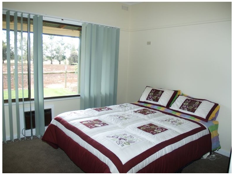 1300 Sandmount Road, Katunga VIC 3640