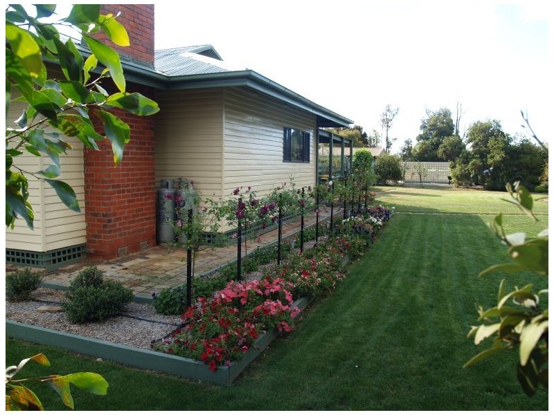 1300 Sandmount Road, Katunga VIC 3640