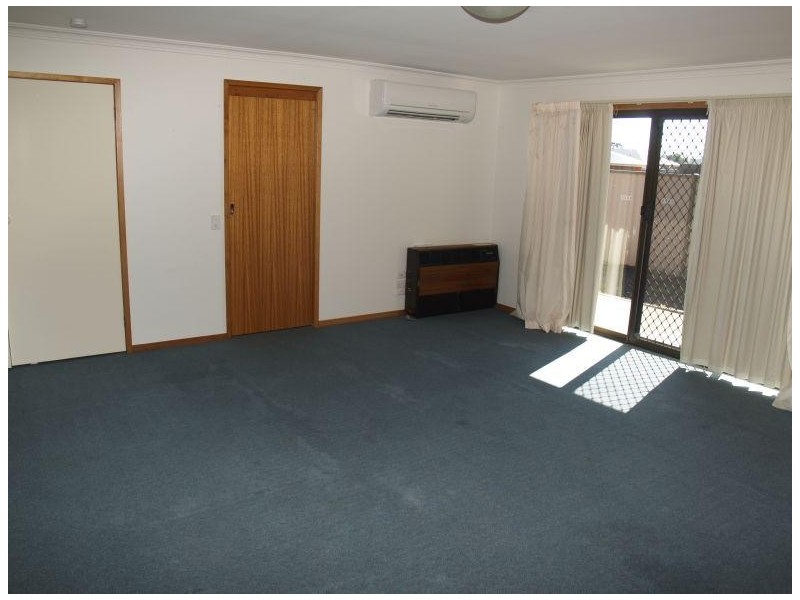 2, 48 Wattle Drive, Numurkah VIC 3636