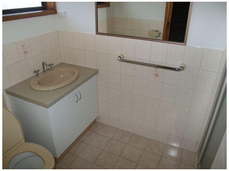 2, 48 Wattle Drive, Numurkah VIC 3636