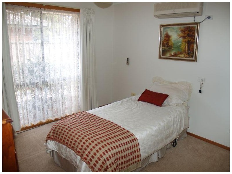 2 42 Mc Caskill Street, Numurkah VIC 3636