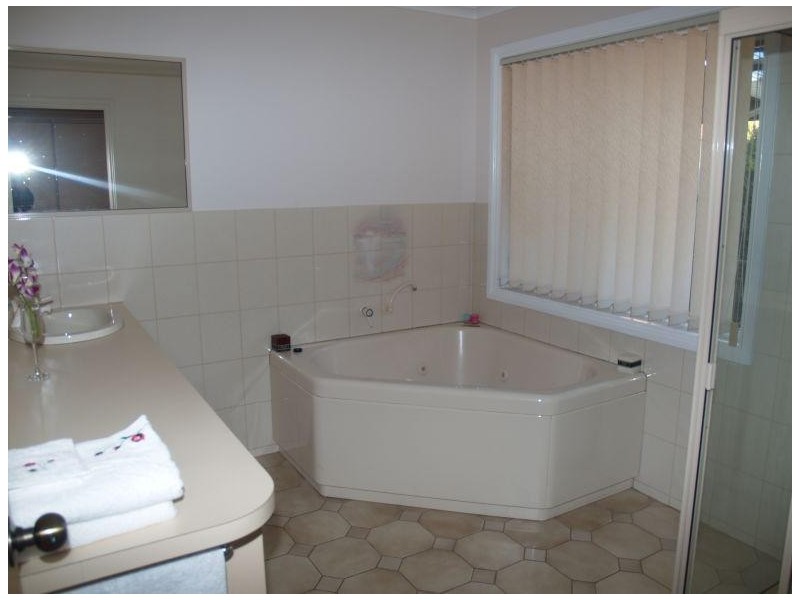 25 Russell Street, Numurkah VIC 3636