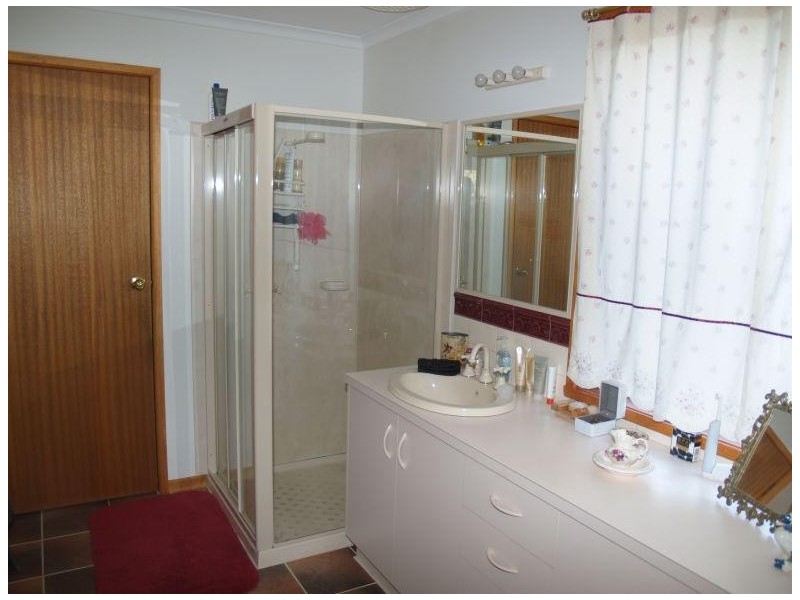 3 Reynolds Drive, Numurkah VIC 3636