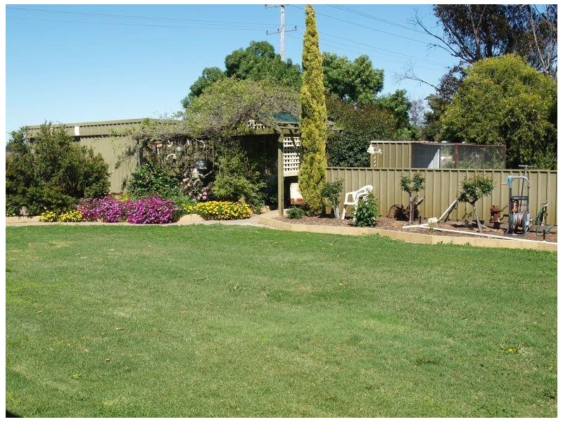 16 Allans Road, Numurkah VIC 3636